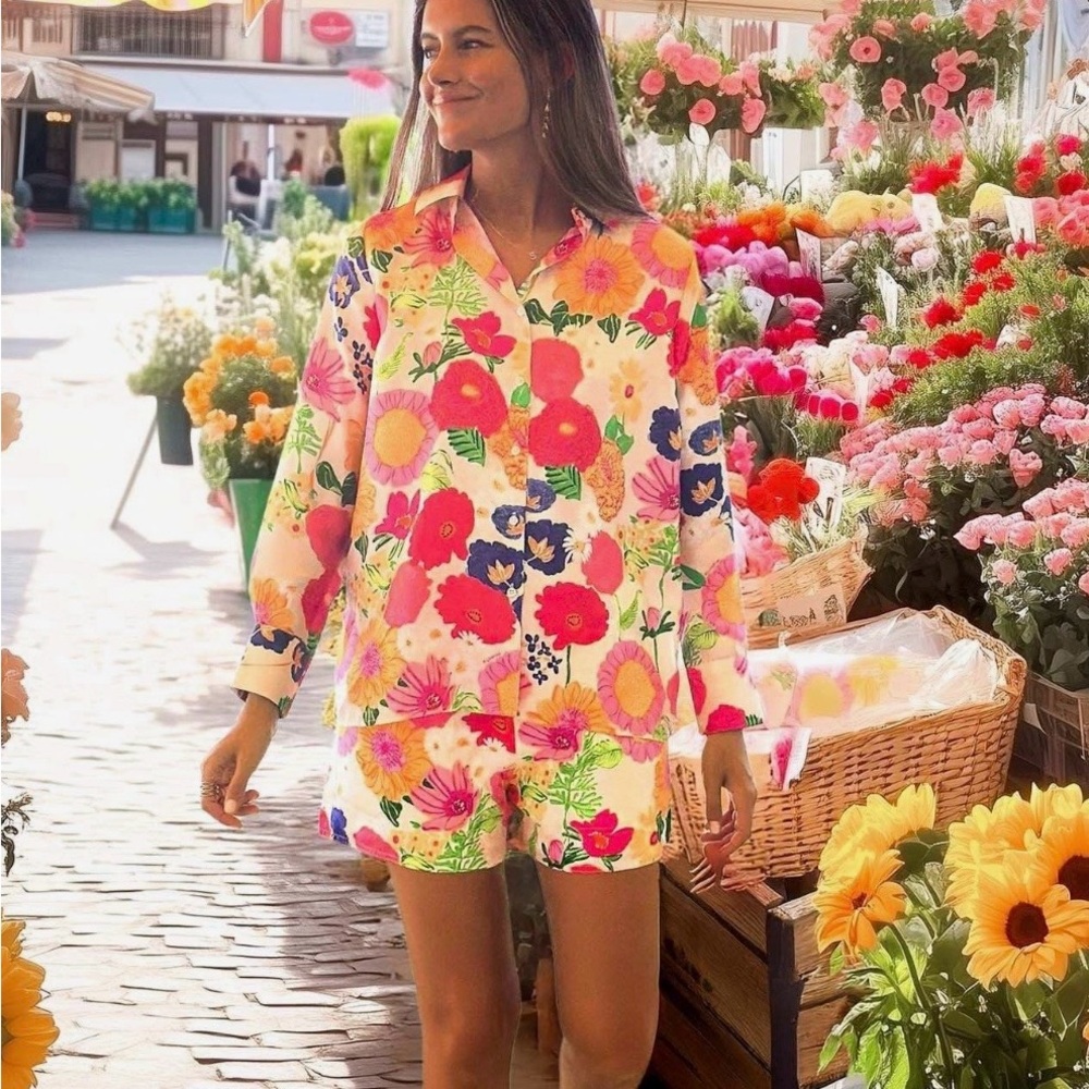 Villa Gallo Mariela Silk Shorts | Multicolor Floral | IT 44